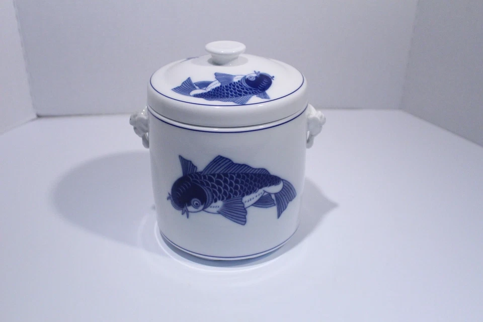 Carrito de té de porcelana de jade blanco chino Cheng’s tarro koi carpa pescado 2 tapas Foto 1 de 4