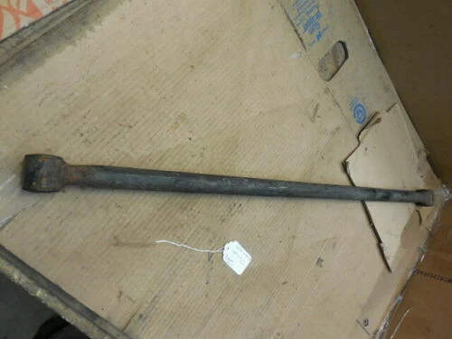 Rear Stabilizer Bar End Link Fits Mitsubishi Montero Sport 00 - 04 MB584148 - Image 1 of 4