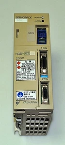 Yaskawa SERVO DRIVE SGD-02AN 200W - Bild 1 von 3