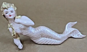 FLORENCE CERAMICS MERRYMAID MERMAID BLONDE PINK DRESS LAYING POSITION FIGURINE - Picture 1 of 6