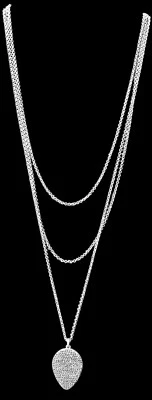 "Colgante en forma de hoja cubierta de marcasita sintética Lucky Brand de 22""" Foto 1 de 4