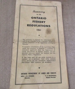 Vintage 1961 Ontario Resident Angling Fishing Regulations License Booklet (r) - Picture 1 of 2