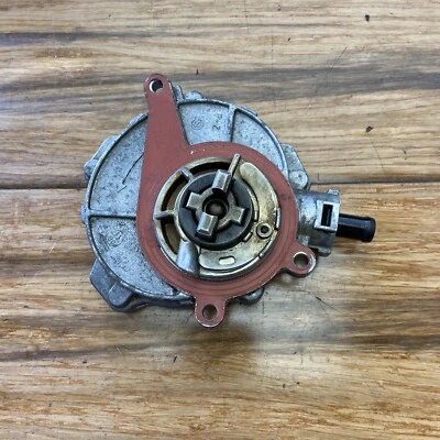 2009-2012 Audi S6 Q5 Engine Vacuum Suction Pump OEM 06E145100M - Image 1 of 4
