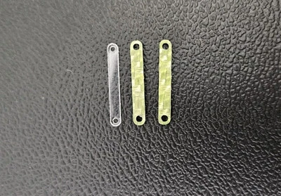 Losi Micro 1/36 Carbon Fiber Steering Links (Gold Color) - Image 1 of 3