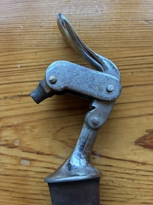 Jaguar XK140 XK150 Rear Hood Chrome Clamp Bracket.  — 第 1/4 张图片