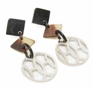 Pendientes colgantes Hermes Ava cuerno de búfalo y plata 950 en plata, beige y oscuro - Imagen 1 de 14