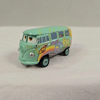 Coche de juguete diecast Mattel Disney Pixar Cars 2 Race Team Fillmore 1:55 Foto 1 de 4