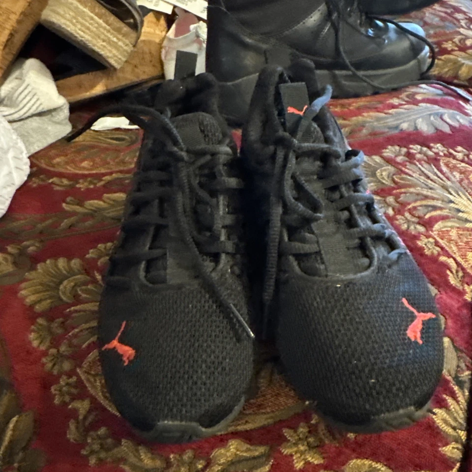 Puma Shoes Sneakers Boys 4 C Red Black - Image 1 of 1