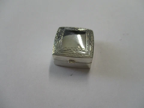 Sterling silver pill box square shape small engraved on top solid 925 silver Cover