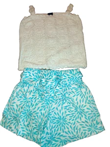 EUC! Girls Gap White Crochet Tank and Teal Print PaperBag Shorts Size 5 6 - Picture 1 of 1
