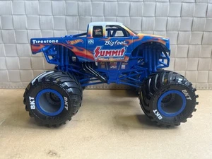 Custom 1:24 Bigfoot Summit Monster Truck (rare) - Picture 1 of 7