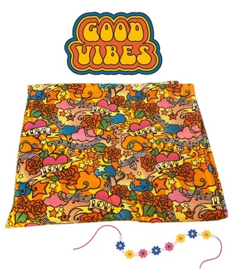 Tela de tatuaje de notas musicales de amor de franela 5 yardas corazones hippies por yarda Foto 1 de 4