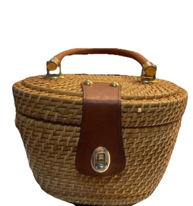 Vintage ARCHITECT Woven Rattan BrassHandbag Purse Philippines Leather Trim 1970s - Picture 1 of 13
