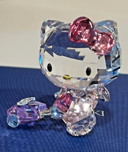 Rare Swarovski Hello Kitty Traveller Sanrio 2017 Limited Edition 5279082 New Min - Bild 1 von 13