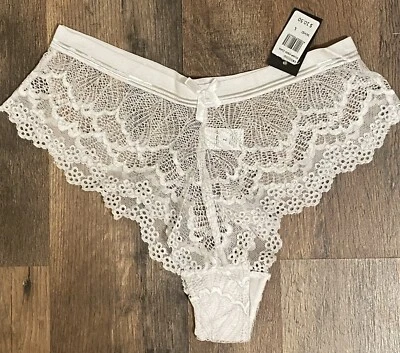 NWT Frederick's of Hollywood SZ Large Caroline White Lace Sissy Sexy Thong Panty - Image 1 of 4