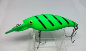 Vintage HELIN LUNKER LICKER Fluor Green/Black 3" Diving Crankbait Fishing Lure - Picture 1 of 8