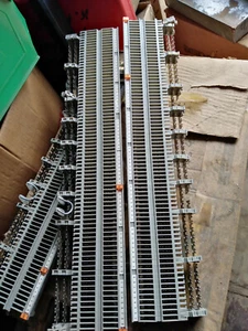 Konvolut 240 Teile Phönix Contact VBS..4FS VBASN VBST 4FS auf 3 Schienen mont. - Bild 1 von 3