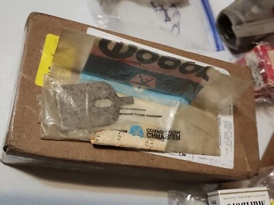 Front Door Glass Up Stop Fits 69 2 Door Hardtop & Fastback NOS MOPAR 289465 - Image 1 of 2