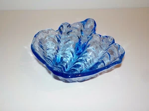 Hermoso plato de tazón de tuerca con almeja de vidrio artístico AZUL de colección MCM Shell - Imagen 1 de 7