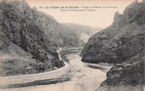 3 CHOUVIGNY GORGES ET CHATEAU DE CHOUVIGNY - Bild 1 von 2