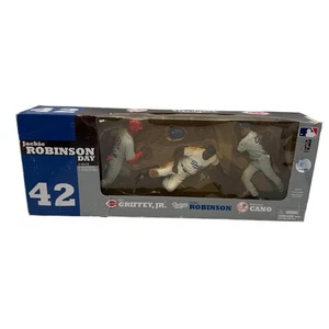 McFarlane Jackie Robinson Day 3-Pack Ken Griffey Jr. Robinson Cano MLB Figuren - Bild 1 von 11