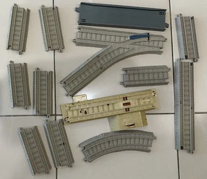 Trackmaster and Tomy Mixed Rail Set for Thomas Tank Engine Trains (19 Pieces) - Bild 1 von 2