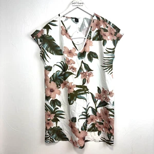 Nuevo Mini Vestido SheIn Vacay Floral Solero Rosa Flores Cuello en V Encubrimiento Pullover M - Imagen 1 de 6