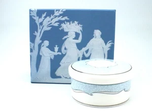 Wedgwood Venice TRINKET BOX Round Bone China 2-Piece Blue & White in Box - Picture 1 of 10