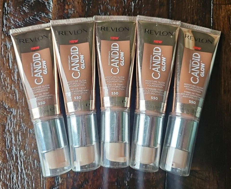 (5) Revlon PhotoReady Candid Glow Moisture Glow Foundation #550, Mocha - Image 1 of 1