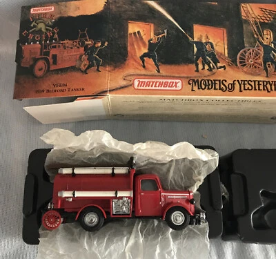 Matchbox Models of Yesteryear YFE04-M 1939 Bedford Fire Engine Water Tanker NIB - Image 1 of 4