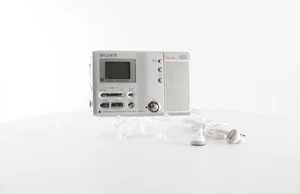 Sony MD Walkman Minidisc Player/Recorder (MZ-B10) - Picture 1 of 3