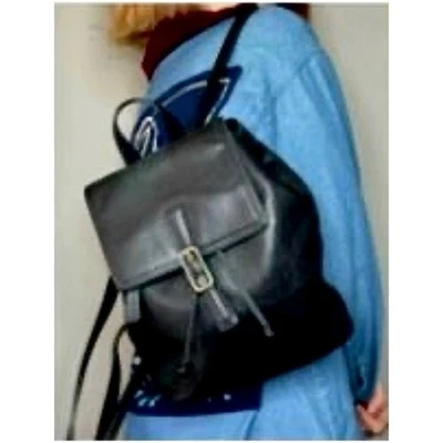 Mochila Coach Vintage Y2K Preta Couro Liso 9858 Legada Mochila Mochila de Dia - Imagem 1 de 4