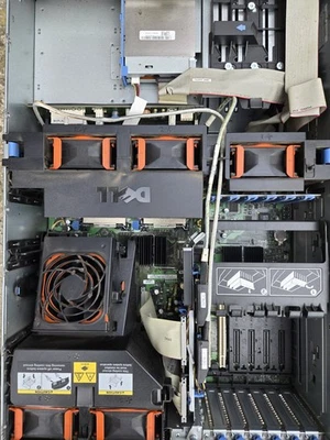 Dell Poweredge 2900 Server 2x Intel Xeon (TM) CPU 3.00GHz 4gb DDR2 - Bild 1 von 4