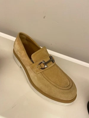 Nuevo Mocasín Salvatore Ferragamo Fiorello Hombres Gamuza Beige Bit 7.5 8.5 9 9.5 10 Foto 1 de 4