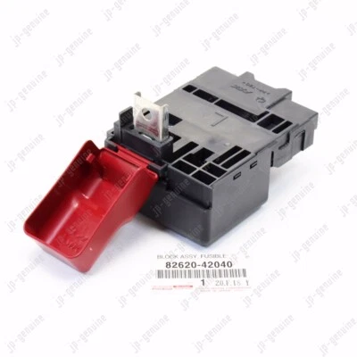 OEM Genuine TOYOTA for RAV4 2001 - 2005 82620-42040 Fusible Link Block Assembly - Image 1 of 4