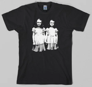 Glänzendes Film-T-Shirt Grady Zwillinge, roter Rum Steven King Kubrick Aussicht Hotel - Bild 1 von 1