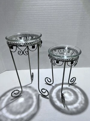 Par de castiçais vintage com pedras de cor rubi escuro, muito bonito! - Imagem 1 de 4