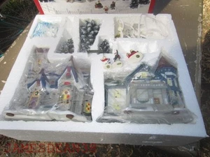 Kohl's St. Nicholas Square STARTER SET CHURCH HOUSE TREES FIGURINES BENCJ - Picture 1 of 7