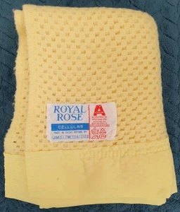 Royal Rose yellow Vintage Pram Blanket Cellular Acrylic GB Samuel Tweed 65x80cm - Picture 1 of 4