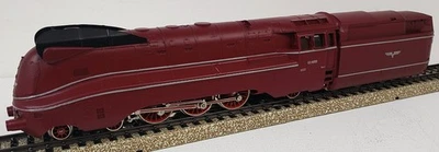 MARKLIN #3089 NEW Old Store Stock HO Scale German 4-6-2 Streamlined Steam Loco - Image 1 of 4