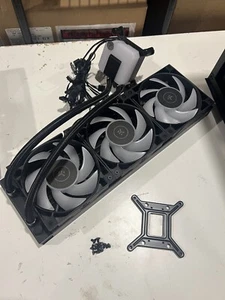 Refroidisseur CPU tout-en-un EK Water Blocks 360 mm AIO D-RGB (EK-AIO 360 D-RGB) - Photo 1/1