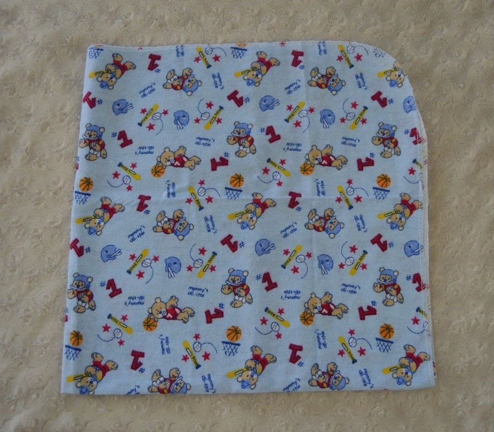 Manta deportiva de franela para recibir azul rojo All Star para bebé cómodo oso de peluche Foto 1 de 4