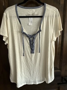 NWT Maurices 24/7 Shirt Womens XL Short Sleeve Ivory & Blue Lace Up T-Shirt Tee - Picture 1 of 2