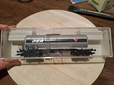 Fleischmann 5480 K DB Kesselwagen DEA Güterwagen, Silber, DC, OVP - Bild 1 von 4