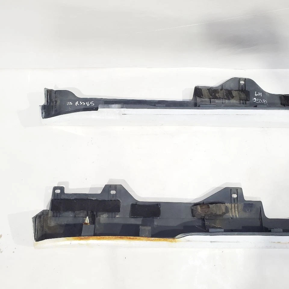 Par de molduras de panel basculante Honda Prelude 2000 OEM pintado anteriormente Foto 1 de 4