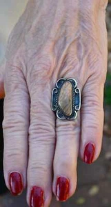 LARGE 1 1/8" Navajo Agate & Sterling ring Size 5 1/2 Vintage (60's) 7.3 grams - Picture 1 of 8