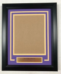 RANDY MOSS MINNESOTA VIKINGS FRAMED FRAME KIT 4 YOUR 8X10 VERTICAL PHOTO - Picture 1 of 2
