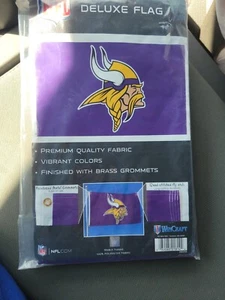 NFL: Minnesota Vikings Tessuto Premium Bandiera Deluxe 3' x 5' con Grommets - Foto 1 di 2