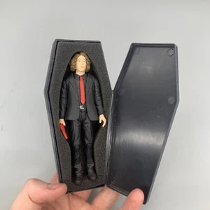 Figura RARA MCR (My Chemical Romance) Ray Toro 4 1/2" con ataúd (2005 SEG) - Imagen 1 de 6
