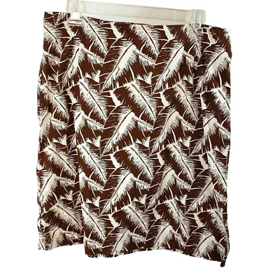 White Stag Woman's Size 10 Skirt,100% Cotton w/Tropical Leaf Pattern, No Pockets - Image 1 of 2